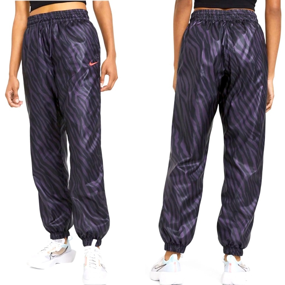 Nike Sportswear Icon Clash